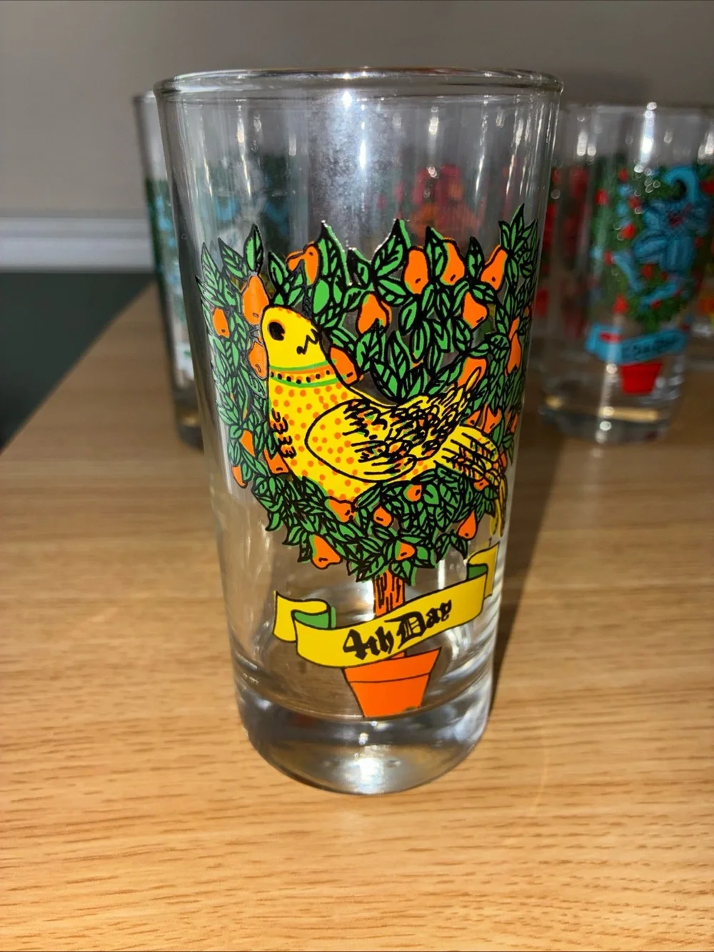 Indiana Glass Colorful Bird and Holiday Wreath Juice Glasses - Multicolor